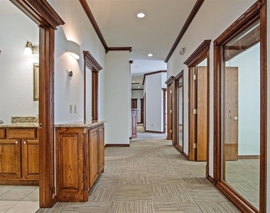 1006 Nw 24th Avenue - Photo Thumbnail 16
