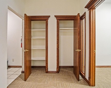 1006 Nw 24th Avenue - Photo Thumbnail 21