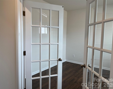 119 Old Home Road - Photo Thumbnail 5