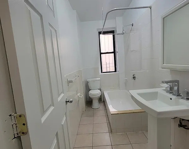 600 West 150th Street - Photo Thumbnail 3