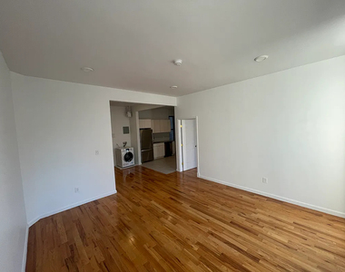 3920 Broadway - Photo Thumbnail 1