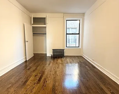 660 West 180th Street - Photo Thumbnail 2