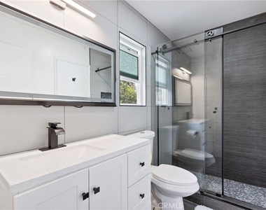 2215 E Avalon - Photo Thumbnail 15
