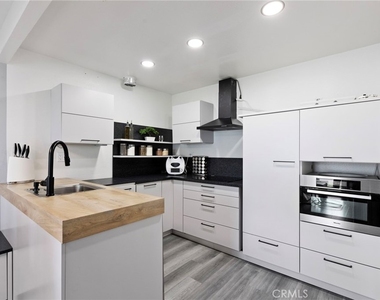 2215 E Avalon - Photo Thumbnail 7