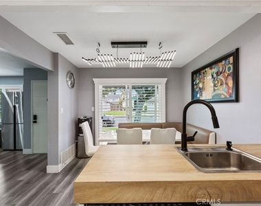2215 E Avalon - Photo Thumbnail 10