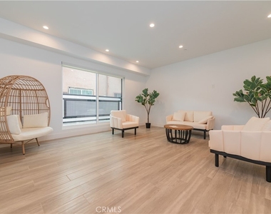 1596 W 36th - Photo Thumbnail 2