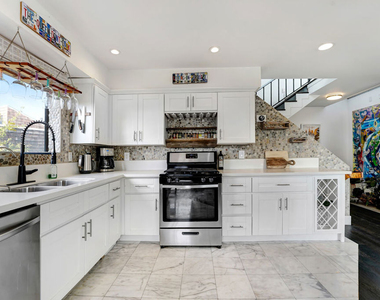 29231 Heathercliff Road - Photo Thumbnail 3