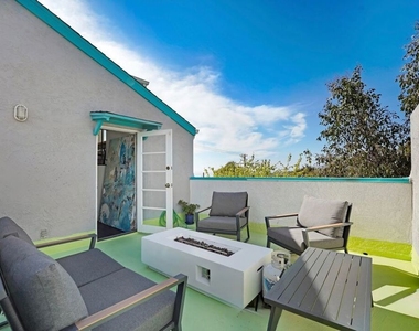29231 Heathercliff Road - Photo Thumbnail 17