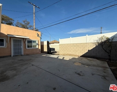 7632 Kraft Avenue - Photo Thumbnail 11