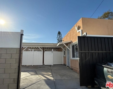 7632 Kraft Avenue - Photo Thumbnail 13