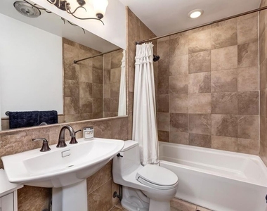 5805 Whitsett Avenue - Photo Thumbnail 11