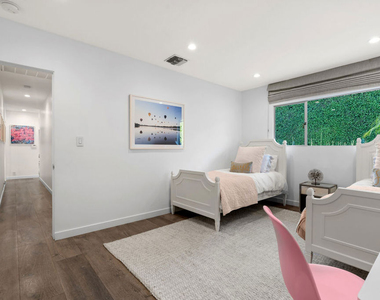602 N Whittier Drive - Photo Thumbnail 25