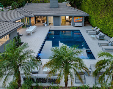 602 N Whittier Drive - Photo Thumbnail 6