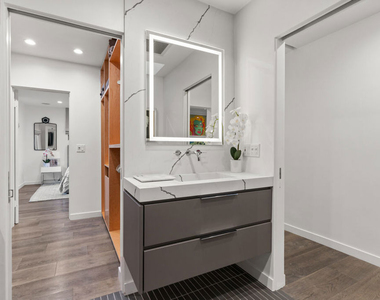 602 N Whittier Drive - Photo Thumbnail 24