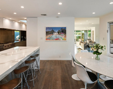 602 N Whittier Drive - Photo Thumbnail 12