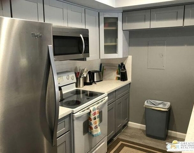 1655 E Palm Canyon Drive - Photo Thumbnail 5