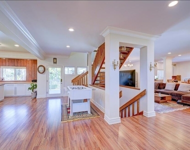 1377 Knoll Road - Photo Thumbnail 15