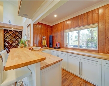 1377 Knoll Road - Photo Thumbnail 4