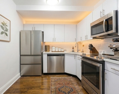 E 68th Street & 3rd Ave. - Photo Thumbnail 1