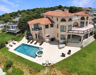 13 Seatuck Lane - Photo Thumbnail 24