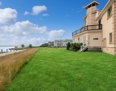 13 Seatuck Lane - Photo Thumbnail 23