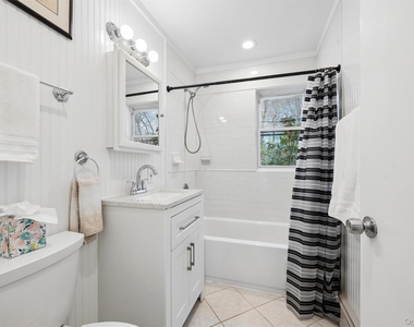 50 Hazelwood Avenue - Photo Thumbnail 7
