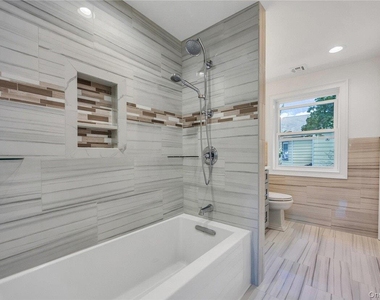 177 Waverly Avenue - Photo Thumbnail 13