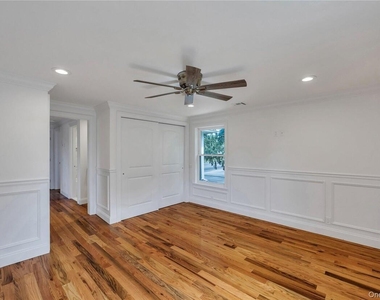 177 Waverly Avenue - Photo Thumbnail 5