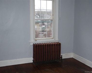 19 Main Street - Photo Thumbnail 6