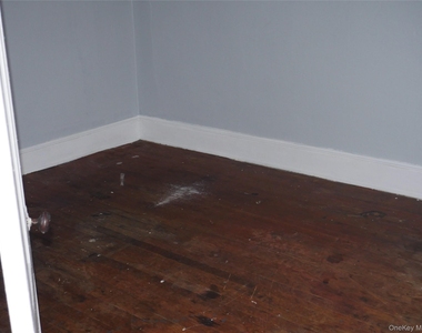 19 Main Street - Photo Thumbnail 11