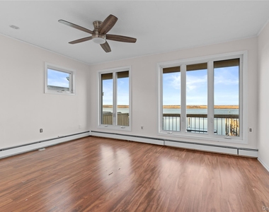 115 Maryland Avenue - Photo Thumbnail 14