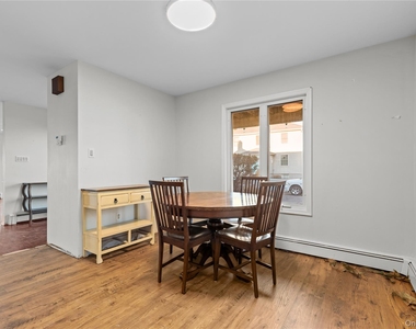 115 Maryland Avenue - Photo Thumbnail 9