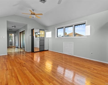 115 Maryland Avenue - Photo Thumbnail 21