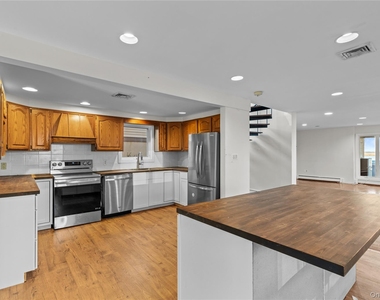 115 Maryland Avenue - Photo Thumbnail 5