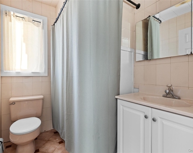 115 Maryland Avenue - Photo Thumbnail 17