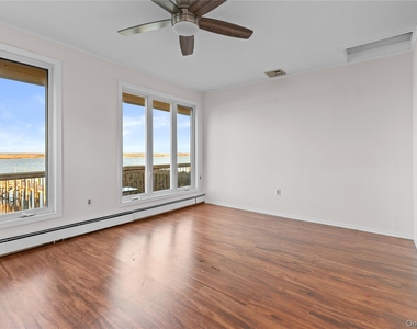 115 Maryland Avenue - Photo Thumbnail 15