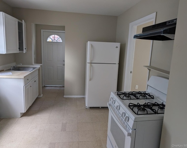 136 Duffy Avenue - Photo Thumbnail 1
