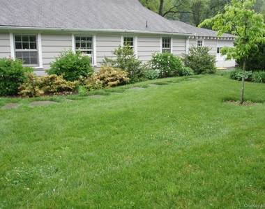 953 Ripley Lane - Photo Thumbnail 2