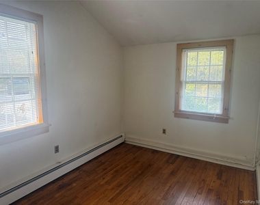953 Ripley Lane - Photo Thumbnail 15