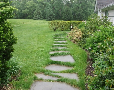 953 Ripley Lane - Photo Thumbnail 7