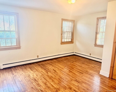953 Ripley Lane - Photo Thumbnail 17
