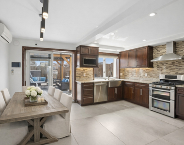 84 Gotham Avenue - Photo Thumbnail 1