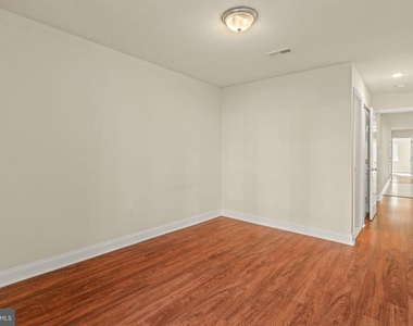 1724 W Master Street - Photo Thumbnail 14