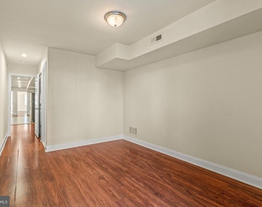 1724 W Master Street - Photo Thumbnail 8