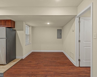 1724 W Master Street - Photo Thumbnail 16