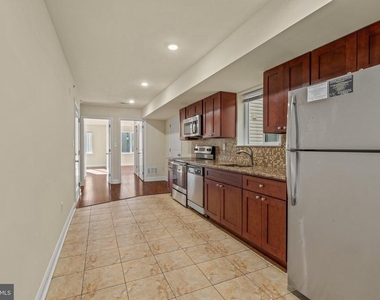 1724 W Master Street - Photo Thumbnail 17