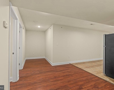 1724 W Master Street - Photo Thumbnail 4