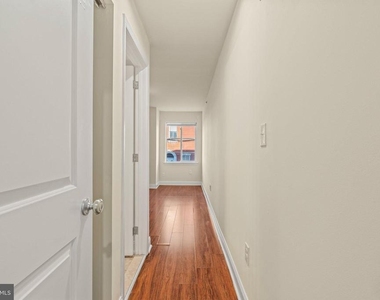 1724 W Master Street - Photo Thumbnail 5