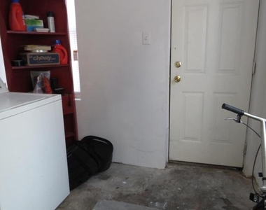 519 N 35th Street - Photo Thumbnail 5