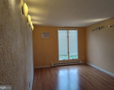1607 Page Street - Photo Thumbnail 2